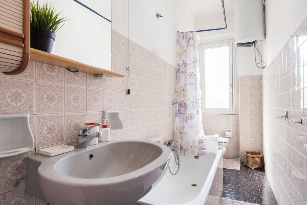 Leopardi 25 Milano